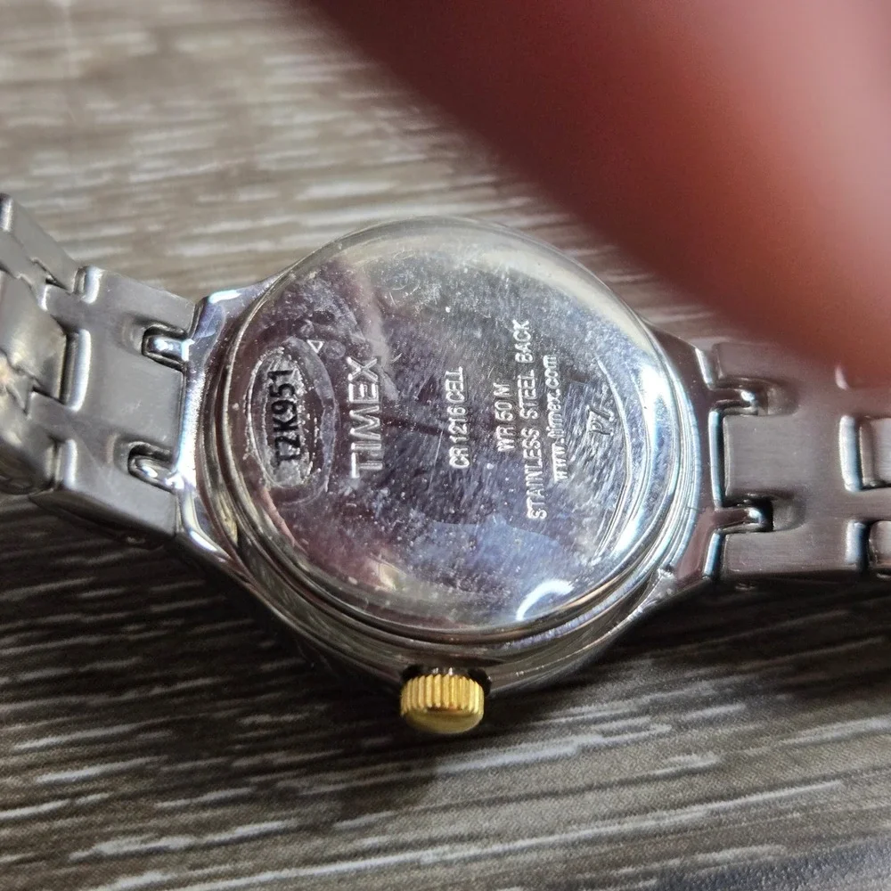 Timex Indiglo T2K951 Women Watch Silver Gold Tone Stainless Steel Quartz Tested